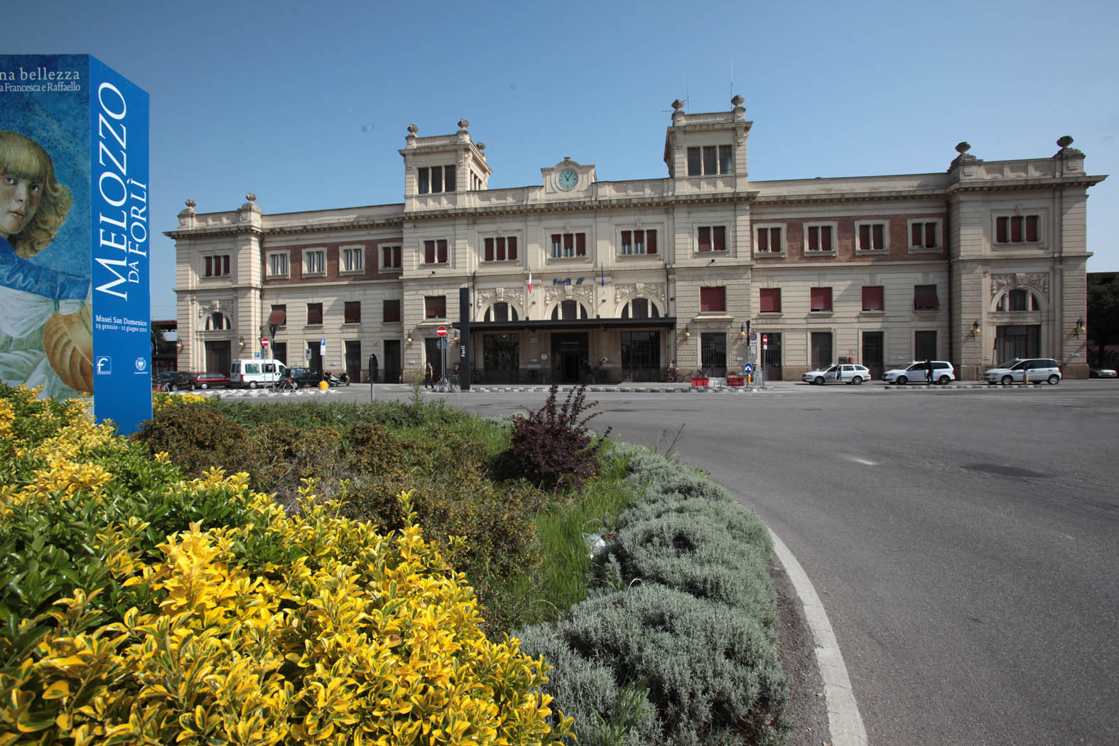 Stazione Ferroviaria, veduta frontale